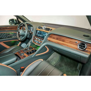 Bentley Bentayga  SUV 2021,  6.0 benzyna, automat - Na sprzedaż za 678 960 zł - Katowice - zdjęcie 10