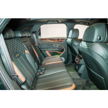 Bentley Bentayga  SUV 2021,  6.0 benzyna, automat - Na sprzedaż za 678 960 zł - Katowice - zdjęcie 12