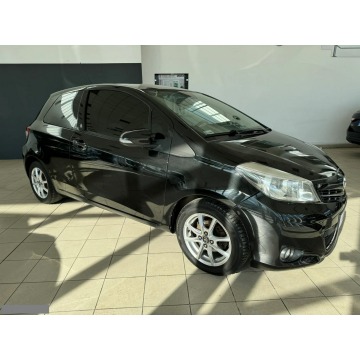 Toyota Yaris  Liftback 2011,  1.3 benzyna+LPG - Na sprzedaż za 31 000 zł - Kraków - zdjęcie 4