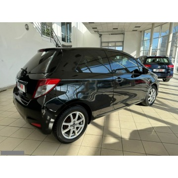 Toyota Yaris  Liftback 2011,  1.3 benzyna+LPG - Na sprzedaż za 31 000 zł - Kraków - zdjęcie 6