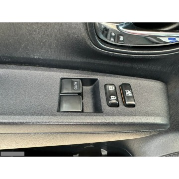 Toyota Yaris  Liftback 2011,  1.3 benzyna+LPG - Na sprzedaż za 31 000 zł - Kraków - zdjęcie 11