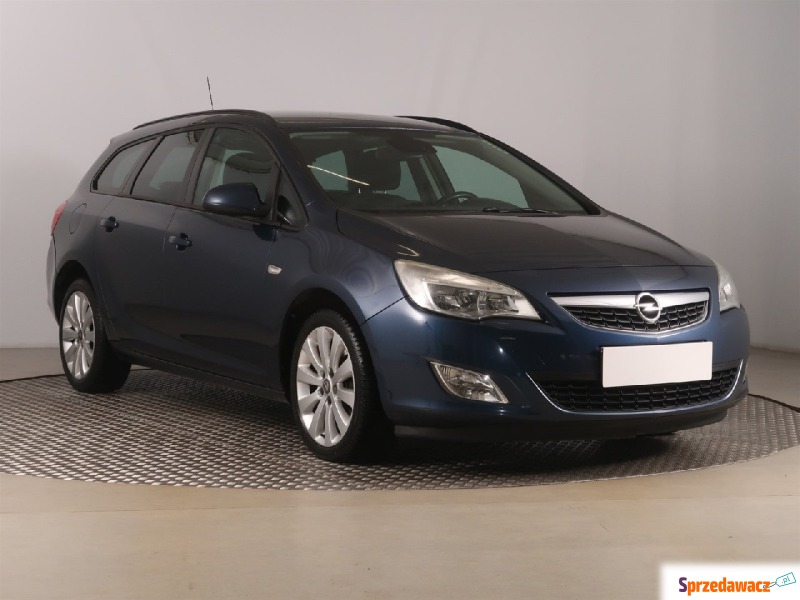 Opel Astra  Kombi 2011,  1.7 diesel - Na sprzedaż za 21 999 zł - Zabrze