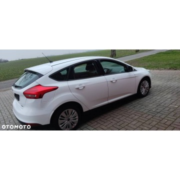 Ford Focus  Hatchback 2016,  1.0 benzyna - Na sprzedaż za 34 900 zł - Chełmce - zdjęcie 6