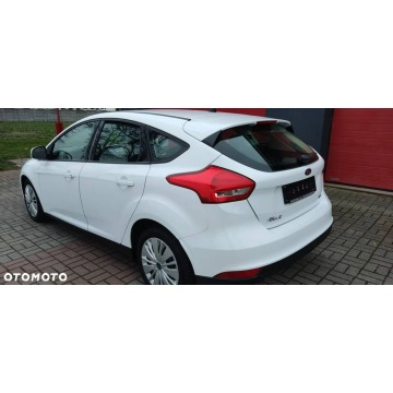 Ford Focus  Hatchback 2016,  1.0 benzyna - Na sprzedaż za 34 900 zł - Chełmce - zdjęcie 9