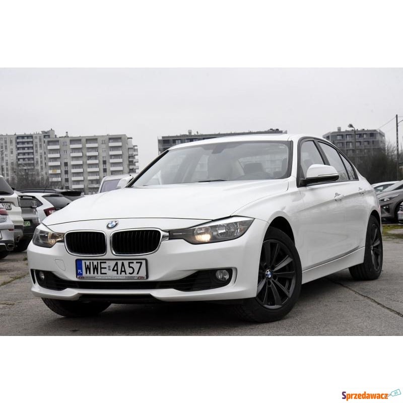 BMW Seria 3  Sedan/Limuzyna 2015,  2.0 benzyna - Na sprzedaż za 62 900 zł - Warszawa