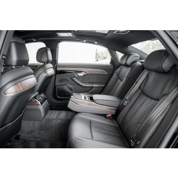 Audi A8  Sedan/Limuzyna 2023,  3.0 benzyna, automat - Na sprzedaż za 355 470 zł - Katowice - zdjęcie 9