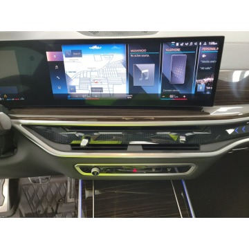 BMW X7  SUV 2023,  3.0 benzyna, automat - Na sprzedaż za 425 580 zł - Katowice - zdjęcie 10