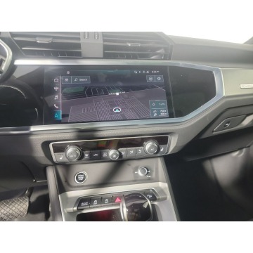 Audi Q3  SUV 2023,  2.0 benzyna, automat - Na sprzedaż za 177 120 zł - Katowice - zdjęcie 10