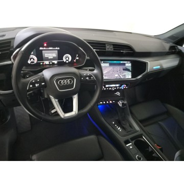 Audi Q3  SUV 2023,  2.0 benzyna, automat - Na sprzedaż za 146 370 zł - Katowice - zdjęcie 10