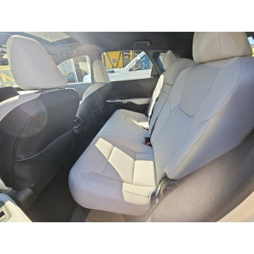 Lexus RX  SUV 2023,  2.4 hybryda, automat - Na sprzedaż za 287 820 zł - Katowice - zdjęcie 10