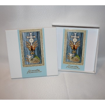 Kartka w pudełku Pierwsza Komunia Święta niebieska dla chłopca baranek i kielich