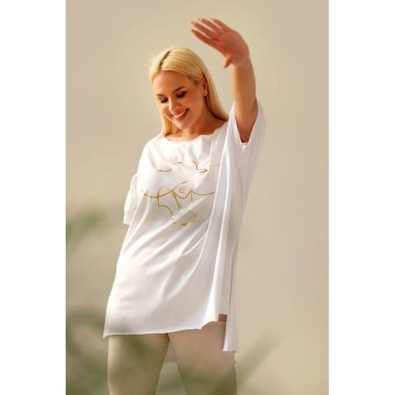 Biała tunika oversize z krótkim rękawem i złotym wzorem kobiety - Adisa II