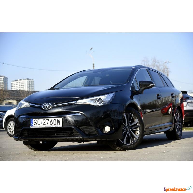 Toyota Avensis  Kombi 2015,  2.0 diesel - Na sprzedaż za 49 999 zł - Warszawa