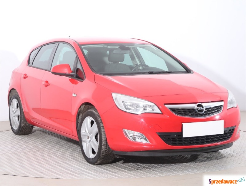 Opel Astra  Hatchback 2011,  1.4 benzyna - Na sprzedaż za 32 999 zł - Lublin