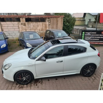Alfa Romeo Giulietta  Hatchback 2015,  1.4 benzyna, automat - Na sprzedaż za 58 900 zł - Świebodzin - zdjęcie 5