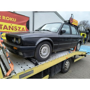 BMW 318 - Auto do odbudowy..