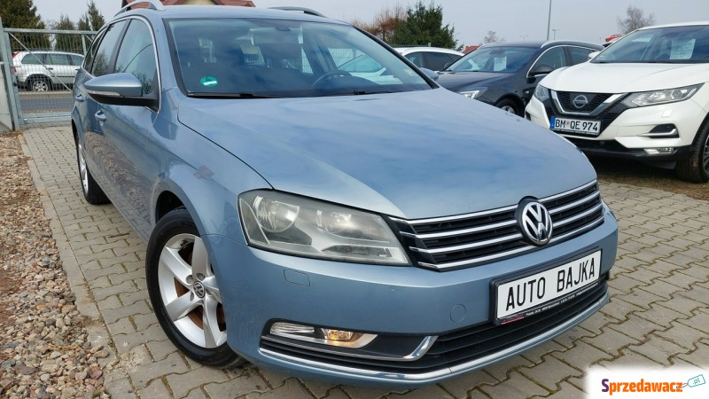 Volkswagen Passat 2011,  2.0 diesel - Na sprzedaż za 34 900 zł - Gniezno