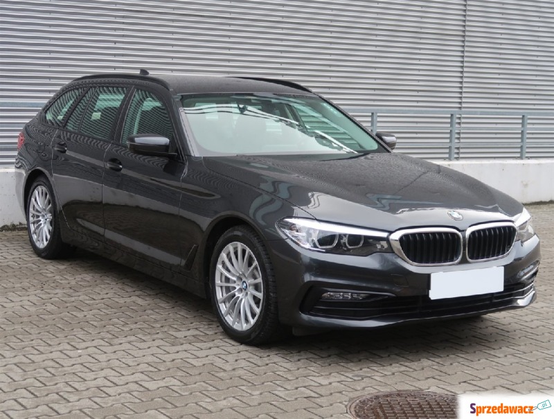 BMW Seria 5  Kombi 2017,  2.0 benzyna - Na sprzedaż za 109 999 zł - Bydgoszcz