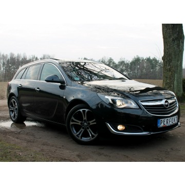 Opel Insignia - LIFT 2.0 D 170 KM Xenon RADAR Sport KAMERA Panorama EL. Klapa SERWIS