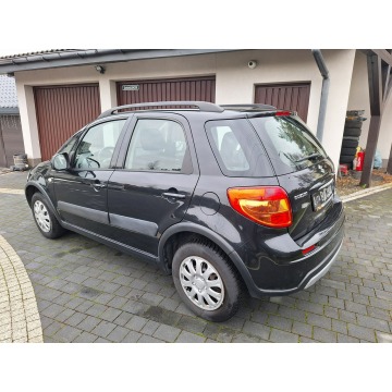 Suzuki SX4  Hatchback 2011,  1.6 benzyna - Na sprzedaż za 32 900 zł - Mysłowice - zdjęcie 4