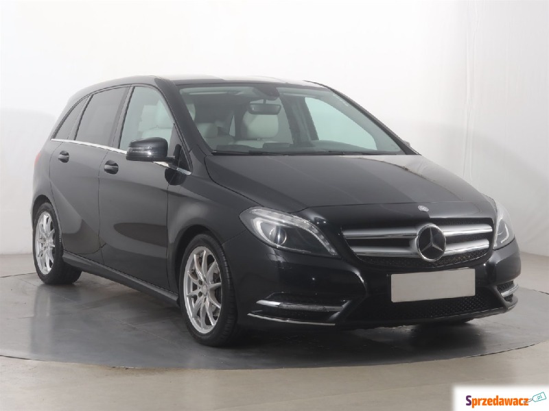 Mercedes - Benz B-klasa  SUV 2013,  1.6 benzyna - Na sprzedaż za 44 999 zł - Katowice