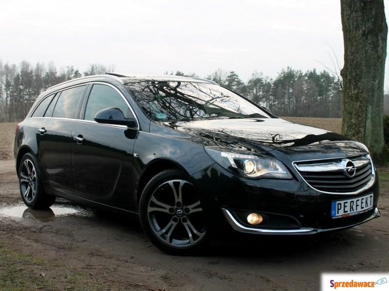 Opel Insignia 2015,  2.0 diesel - Na sprzedaż za 39 999 zł - Zielenin