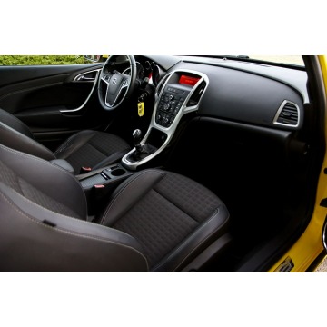 Opel Astra  Coupe/Sportowy 2012,  1.7 diesel - Na sprzedaż za 31 900 zł - Dojazdów - zdjęcie 8
