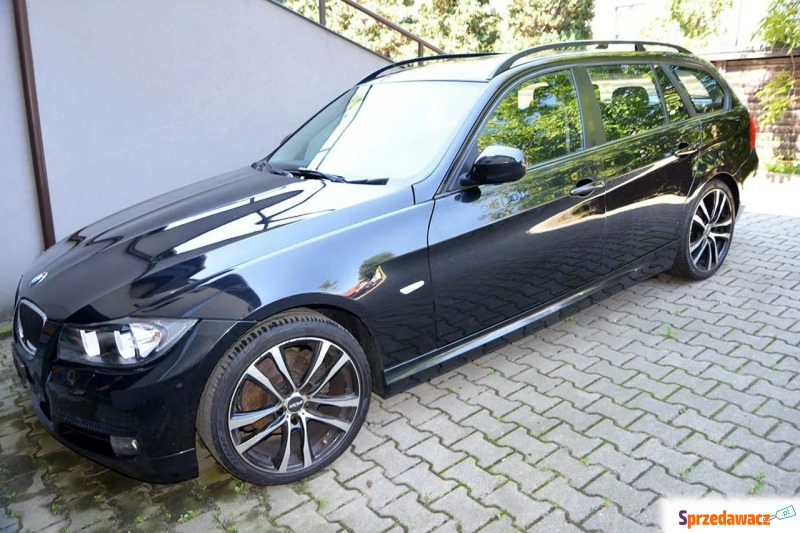 BMW Seria 3 2010,  2.0 benzyna - Na sprzedaż za 27 800 zł - Kraków