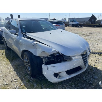 Alfa Romeo 147  Hatchback 2008,  1.9 diesel - Na sprzedaż za 1 999,00 zł - Pleszew - zdjęcie 10