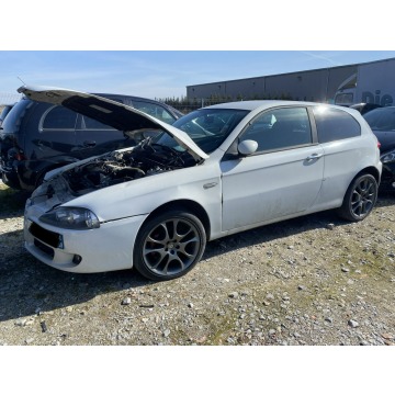 Alfa Romeo 147  Hatchback 2008,  1.9 diesel - Na sprzedaż za 1 999,00 zł - Pleszew - zdjęcie 11