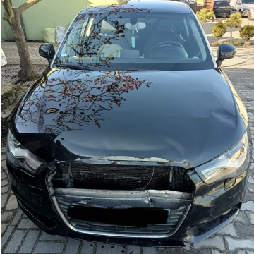 Audi A1  Hatchback 2010,  1.4 benzyna, automat - Na sprzedaż za 17 999 zł - Pleszew - zdjęcie 10