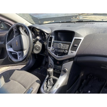 Chevrolet Cruze  Sedan/Limuzyna 2011,  2.0 diesel - Na sprzedaż za 7 999,00 zł - Pleszew - zdjęcie 9
