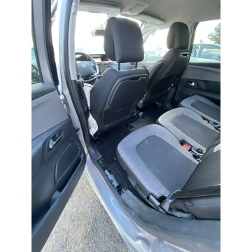 Citroen C4 Grand Picasso  Minivan/Van 2018,  1.2 benzyna - Na sprzedaż za 19 999 zł - Pleszew - zdjęcie 11