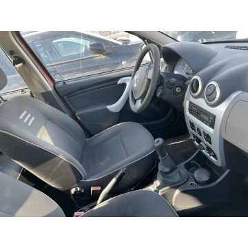 Dacia Sandero  Hatchback 2011,  1.5 diesel - Na sprzedaż za 6 999,00 zł - Pleszew - zdjęcie 12