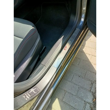 Ford Focus  Hatchback 2019,  1.5 diesel - Na sprzedaż za 36 999 zł - Pleszew - zdjęcie 9
