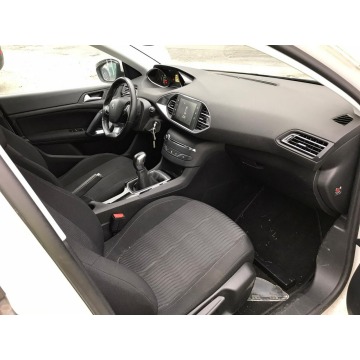 Peugeot 308 2015,  1.6 diesel - Na sprzedaż za 16 900 zł - Pleszew - zdjęcie 9