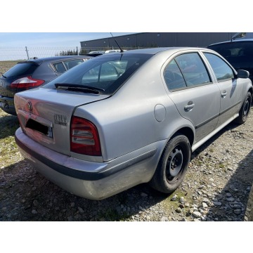 Skoda Octavia  Sedan/Limuzyna 2007,  1.9 diesel - Na sprzedaż za 1 999,00 zł - Pleszew - zdjęcie 9