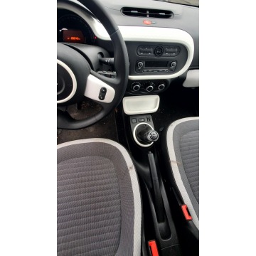Renault Twingo  Hatchback 2016,  0.9 benzyna - Na sprzedaż za 9 999,00 zł - Pleszew - zdjęcie 12