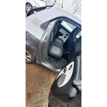 Renault Twingo  Hatchback 2016,  0.9 benzyna - Na sprzedaż za 9 999,00 zł - Pleszew - zdjęcie 10