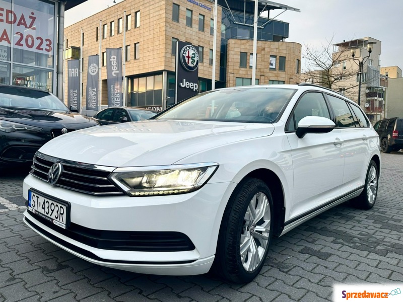 Volkswagen Passat 2018,  1.4 benzyna - Na sprzedaż za 78 900 zł - Tychy