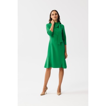 Zielona sukienka z wiązaniem przy szyi