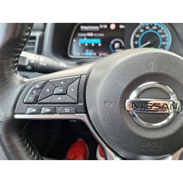 Nissan Leaf  Hatchback 2018 elektryczny, automat - Na sprzedaż za 68 500 zł - Mysłowice - zdjęcie 8