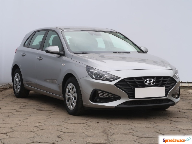 Hyundai i30  Hatchback 2020,  1.5 benzyna - Na sprzedaż za 47 153 zł - Łódź