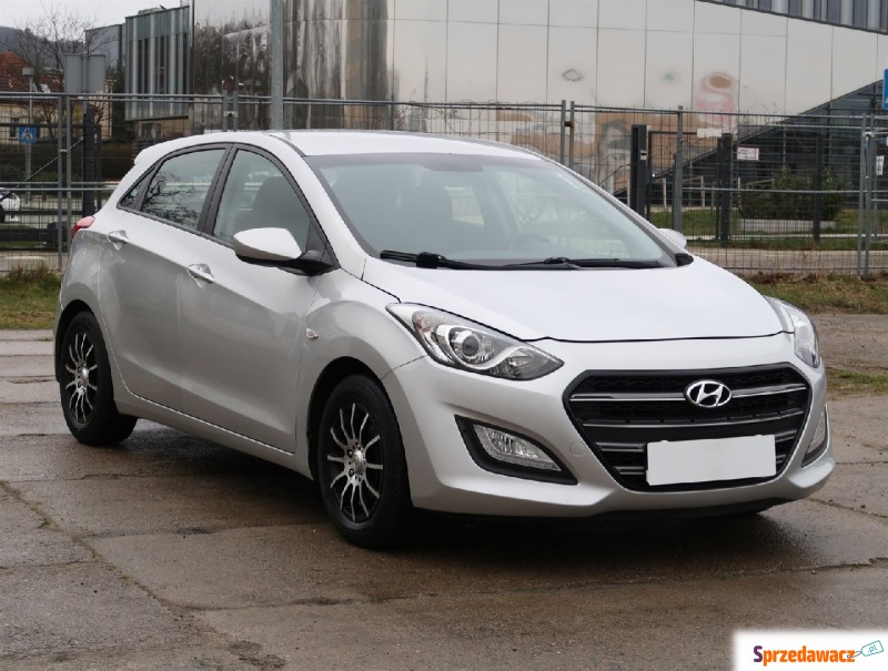 Hyundai i30  Hatchback 2016,  1.6 diesel - Na sprzedaż za 37 999 zł - Włocławek