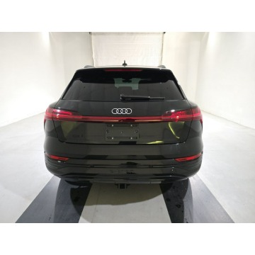 Audi Q8  SUV 2024 elektryczny, automat - Na sprzedaż za 268 140 zł - Katowice - zdjęcie 5
