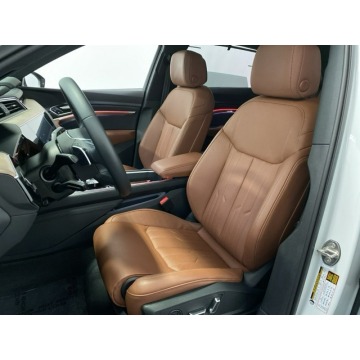 Audi Q8  SUV 2024 elektryczny, automat - Na sprzedaż za 337 020 zł - Katowice - zdjęcie 11
