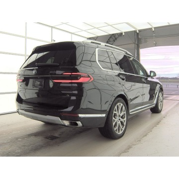 BMW X7  SUV 2024,  3.0 benzyna, automat - Na sprzedaż za 349 320 zł - Katowice - zdjęcie 4