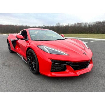 Chevrolet Corvette  Coupe/Sportowy 2024,  5.5 benzyna, automat - Na sprzedaż za 776 130 zł - Katowice - zdjęcie 3