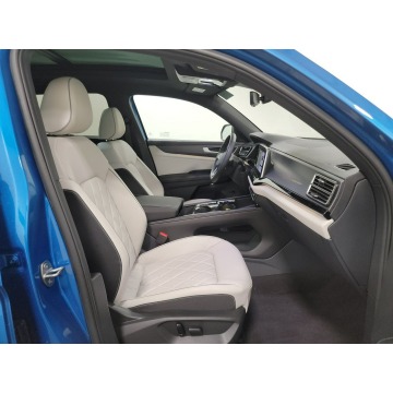Volkswagen Atlas  SUV 2024,  2.0 benzyna, automat - Na sprzedaż za 188 190 zł - Katowice - zdjęcie 9