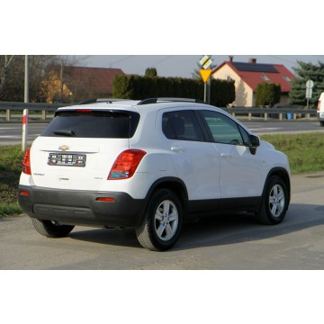 Chevrolet Trax  Hatchback 2013,  1.6 benzyna - Na sprzedaż za 37 900 zł - Dojazdów - zdjęcie 2